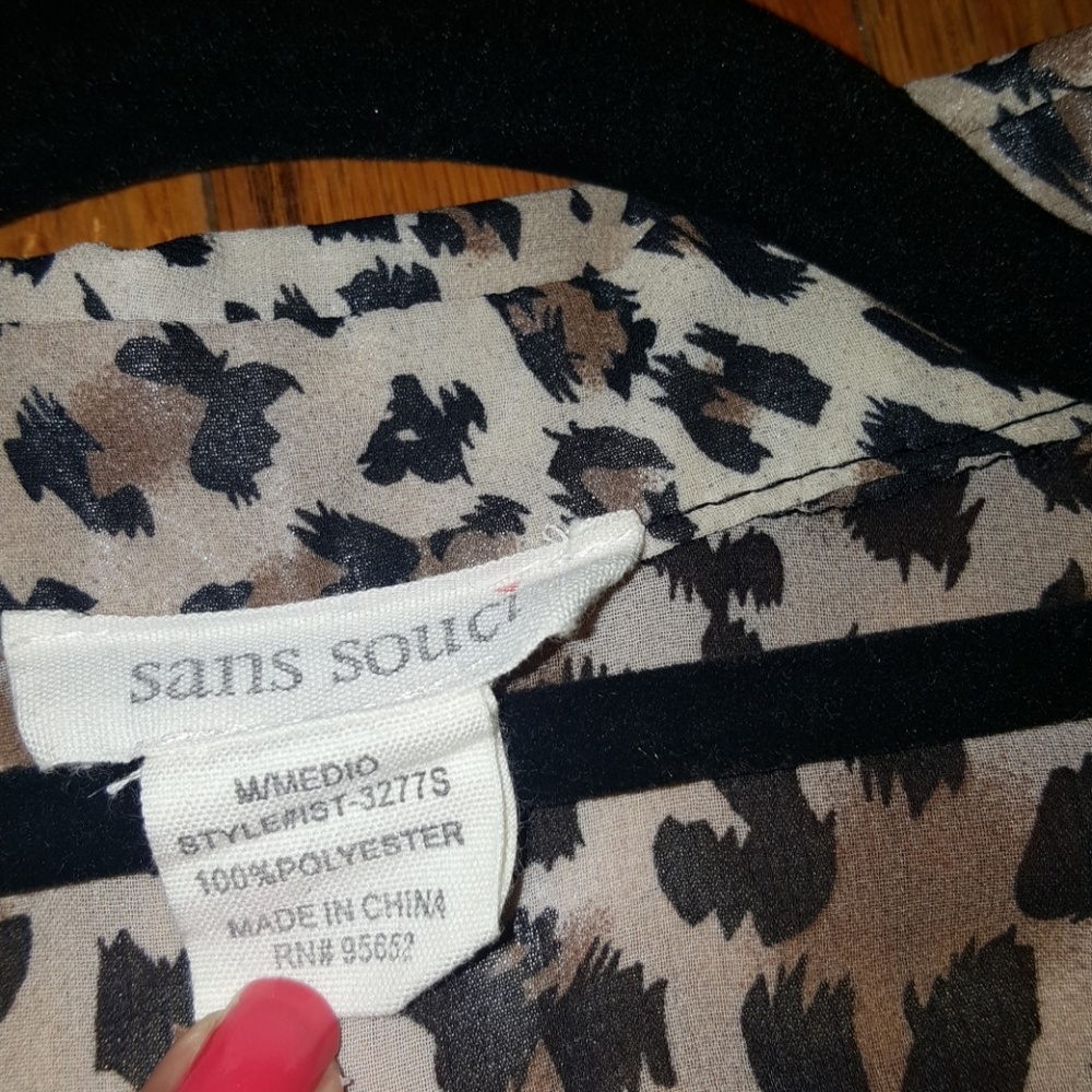 High-Low cheetah button up - Picture 2 of 4